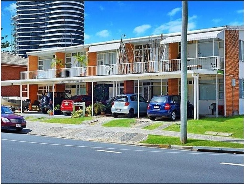 3/49 Surf Parade, Broadbeach QLD 4218
