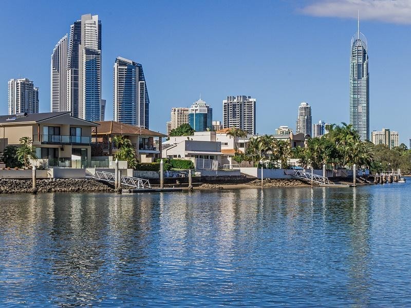 193 Stanhill Drive, Chevron Island QLD 4217