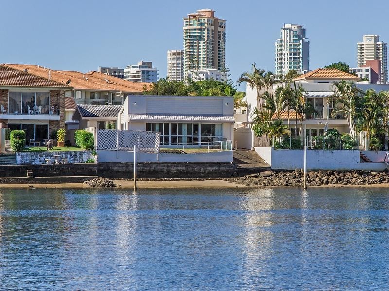 193 Stanhill Drive, Chevron Island QLD 4217