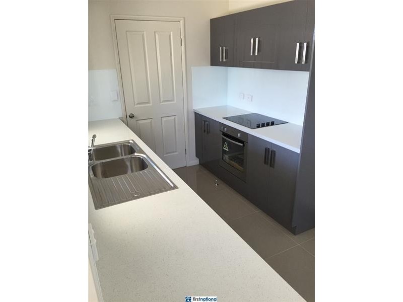 2/21 Carnation Street, Atherton QLD 4883