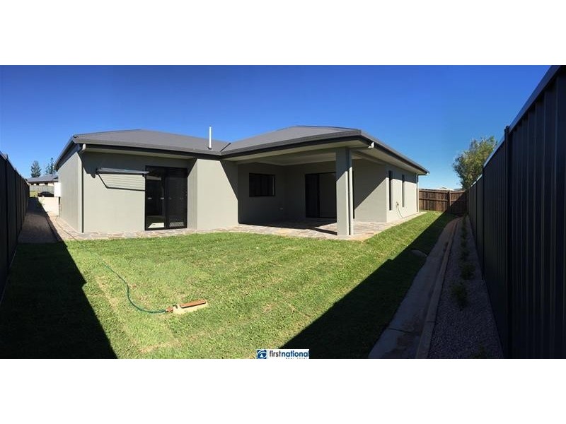 2/21 Carnation Street, Atherton QLD 4883