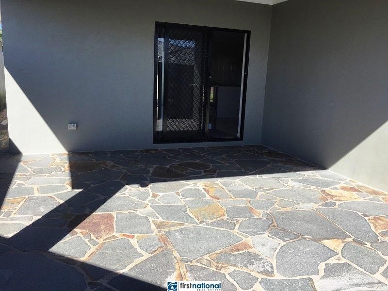 2/21 Carnation Street, Atherton QLD 4883