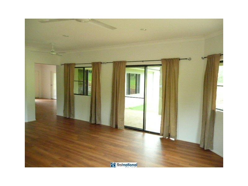 5 Wallace Close, Tolga QLD 4882