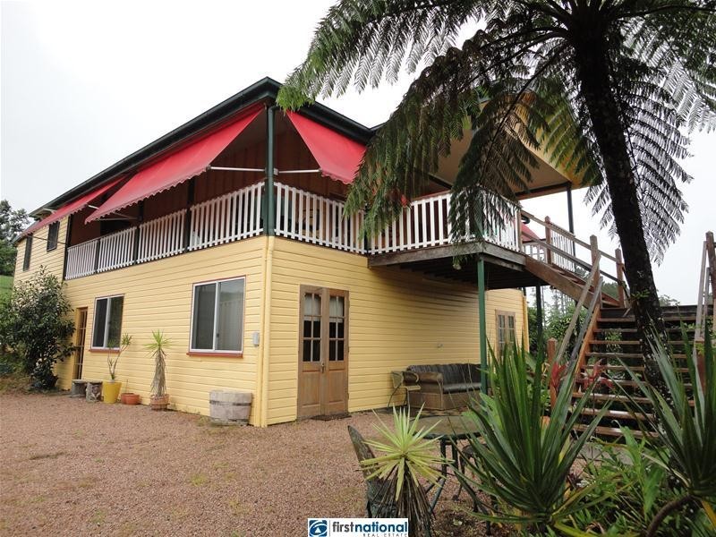 6 Clarkes Track, Malanda QLD 4885