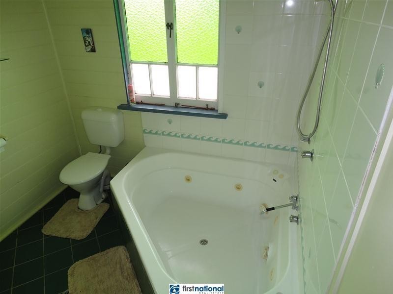 6 Clarkes Track, Malanda QLD 4885