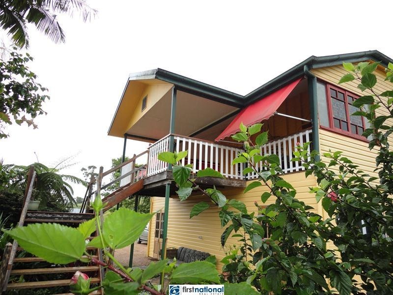 6 Clarkes Track, Malanda QLD 4885