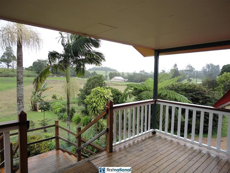 6 Clarkes Track, Malanda QLD 4885