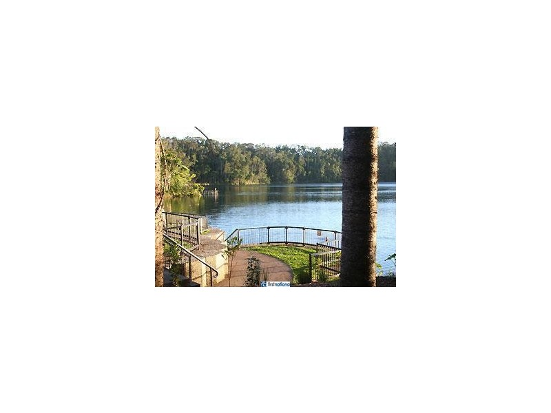 1 Eacham Close, Lake Eacham QLD 4884