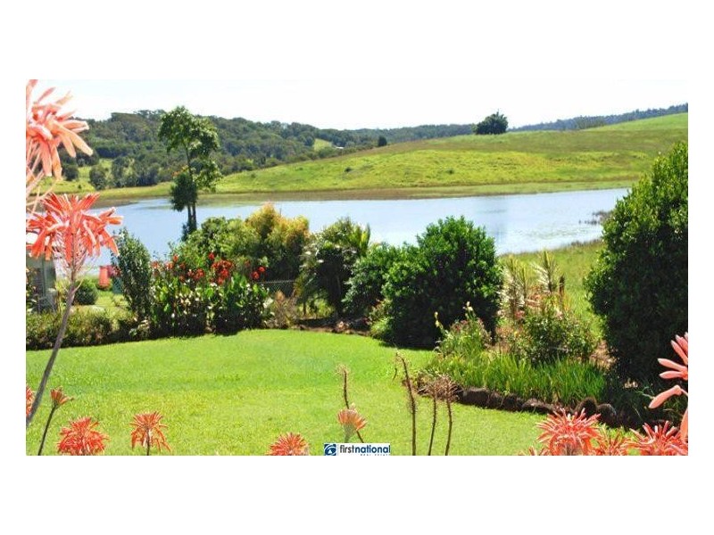 12 Wattle Close, Yungaburra QLD 4884