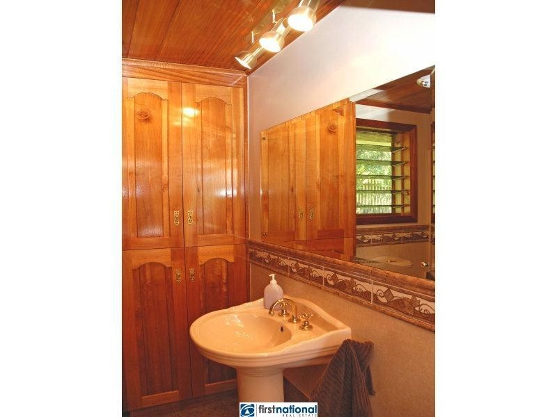 12 Wattle Close, Yungaburra QLD 4884