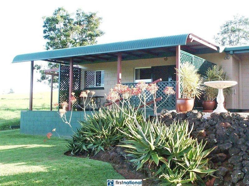 12 Wattle Close, Yungaburra QLD 4884