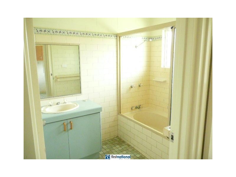 36 Logan Street, Atherton QLD 4883