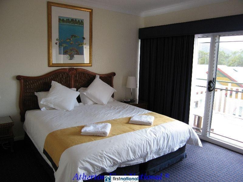 Tinaroo QLD 4872