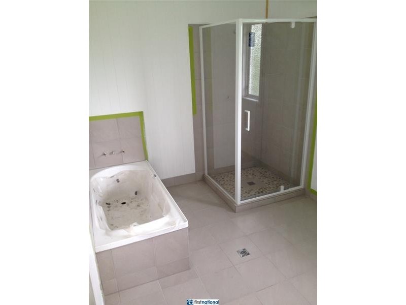 131 Robert Street, Atherton QLD 4883