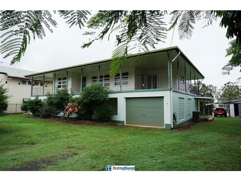 9 Barron Street, Tinaroo QLD 4872