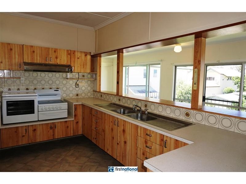 9 Barron Street, Tinaroo QLD 4872