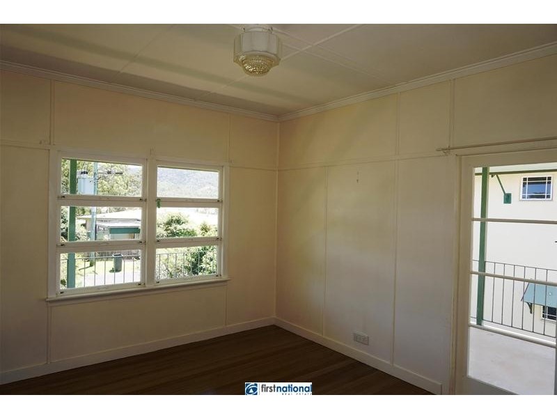 9 Barron Street, Tinaroo QLD 4872