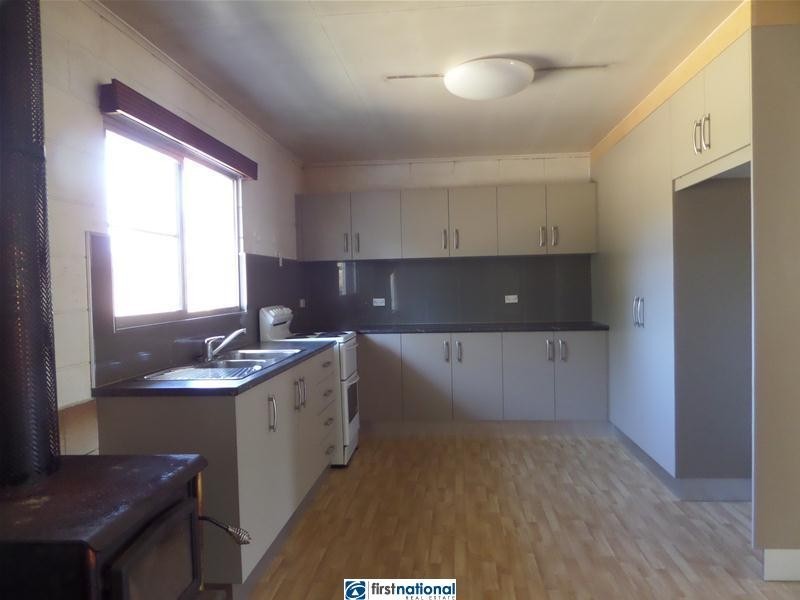 2 Rose Street, Herberton QLD 4887