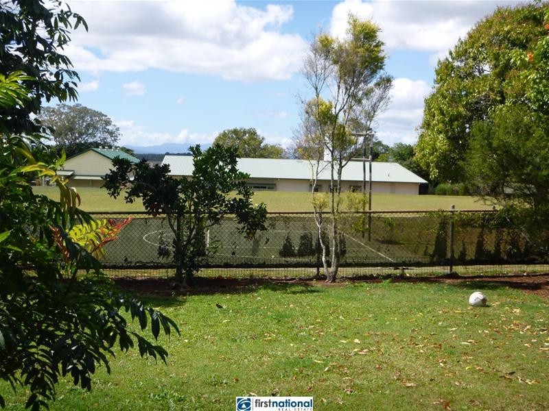 33 Main Street, Tolga QLD 4882