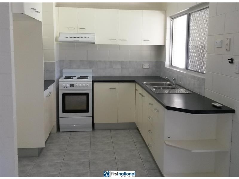 15 Michaelangelo Drive, Redlynch QLD 4870