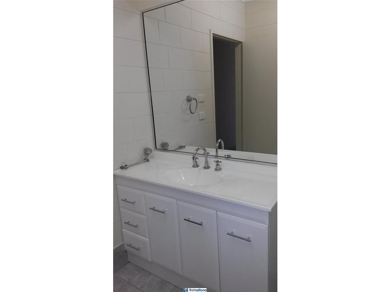 15 Michaelangelo Drive, Redlynch QLD 4870