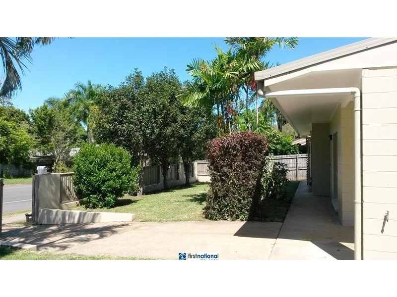 15 Michaelangelo Drive, Redlynch QLD 4870