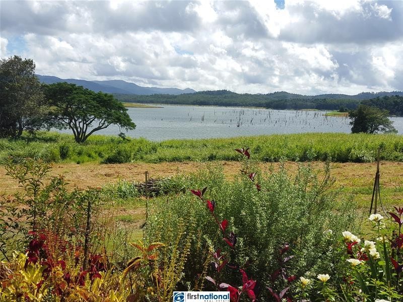 1 Xhafer Road, Tinaroo QLD 4872