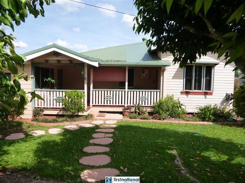 8 Holm Street, Atherton QLD 4883