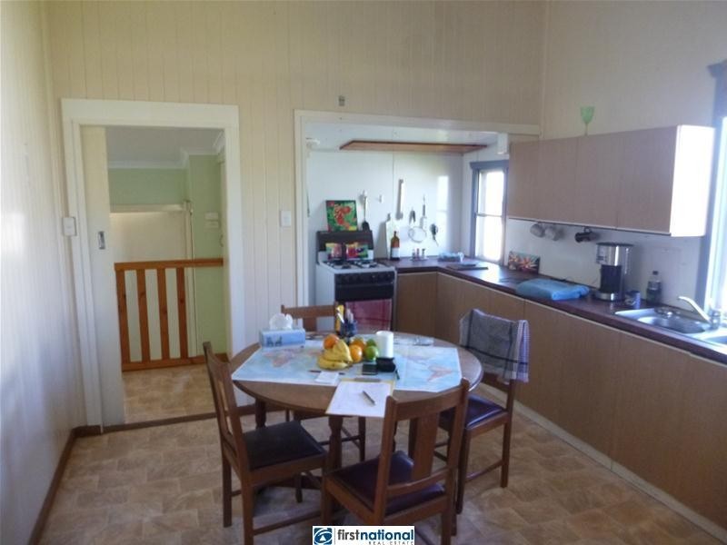 8 Holm Street, Atherton QLD 4883