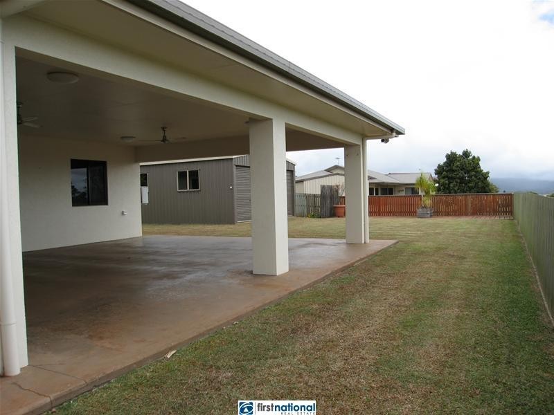 9 Dalziel Avenue, Atherton QLD 4883