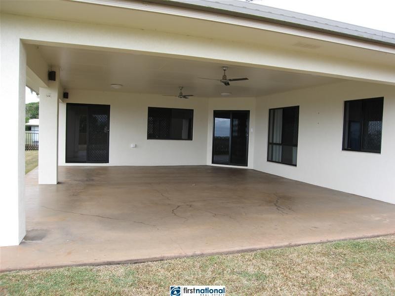 9 Dalziel Avenue, Atherton QLD 4883