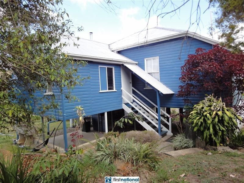 8 Florence Street, Herberton QLD 4887