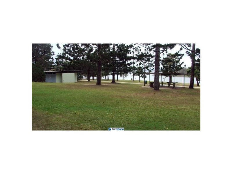 7 Bettong Parade, Tinaroo QLD 4872