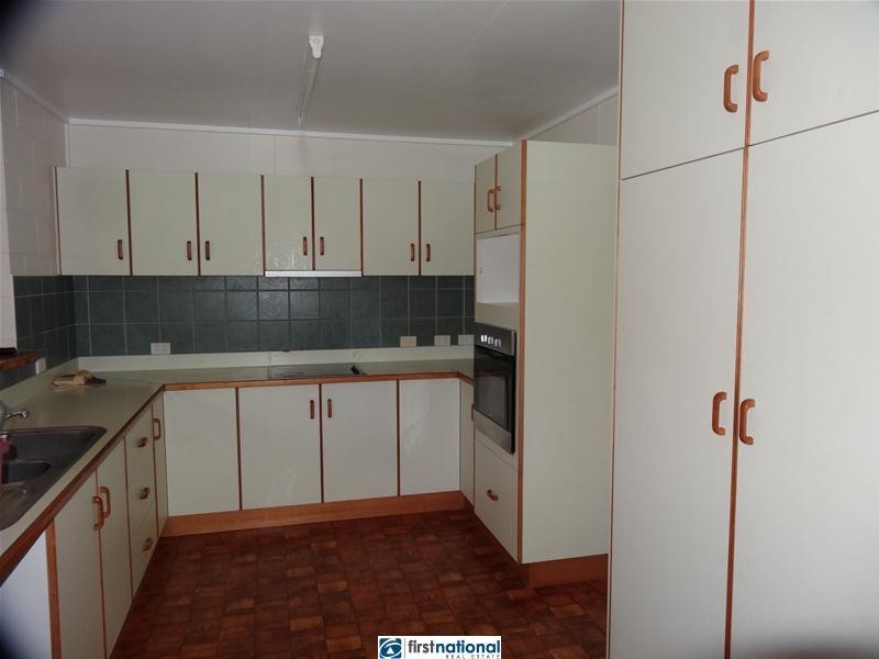 27 Logan Street, Atherton QLD 4883