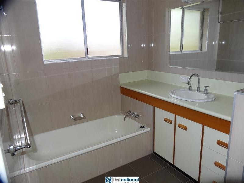 27 Logan Street, Atherton QLD 4883