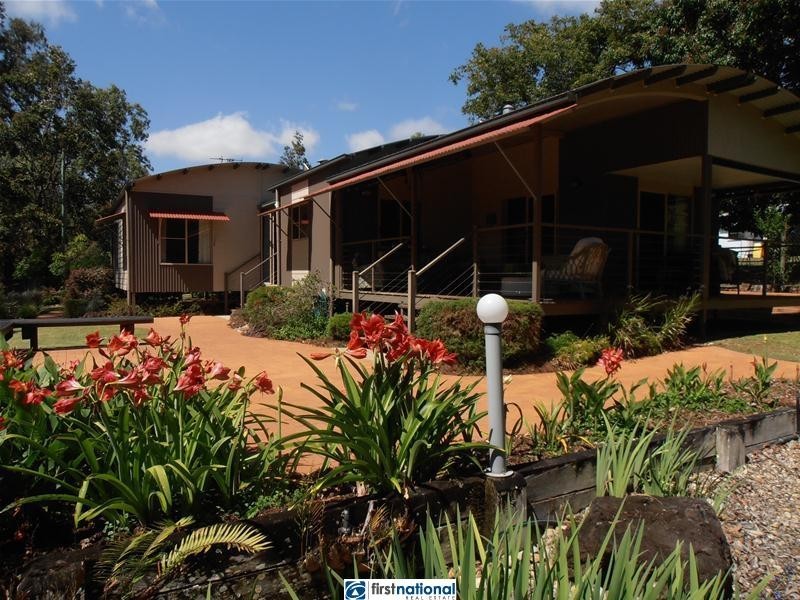 6 Holman Street, Tinaroo QLD 4872