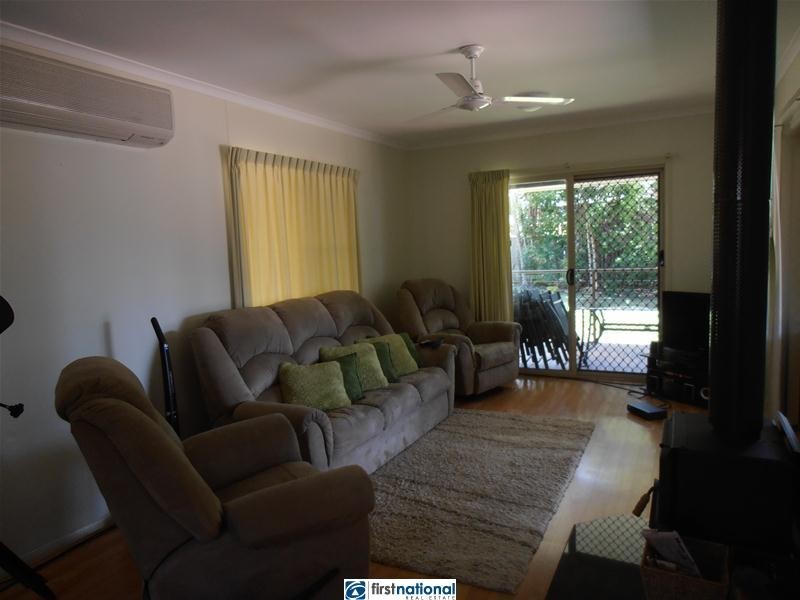 6 Holman Street, Tinaroo QLD 4872