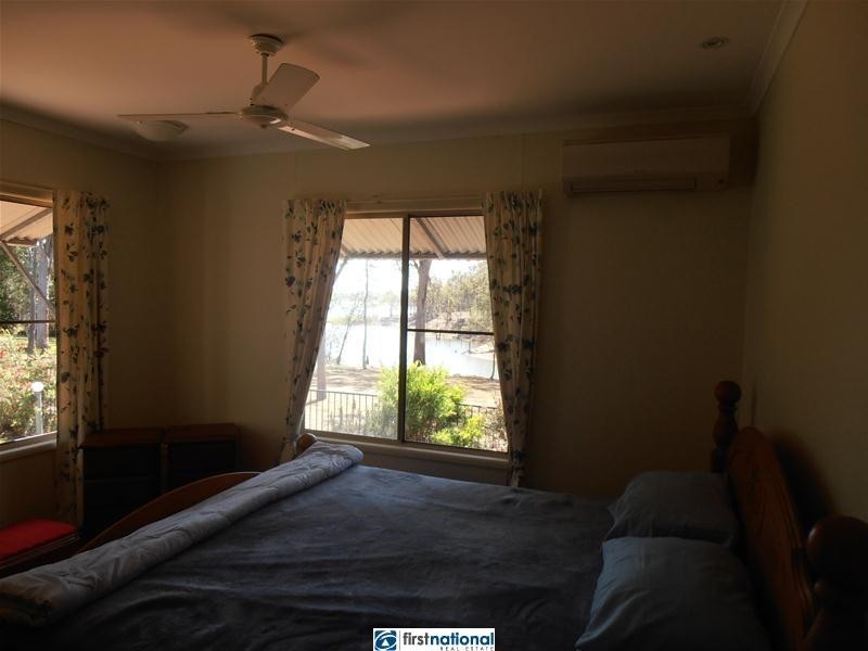 6 Holman Street, Tinaroo QLD 4872