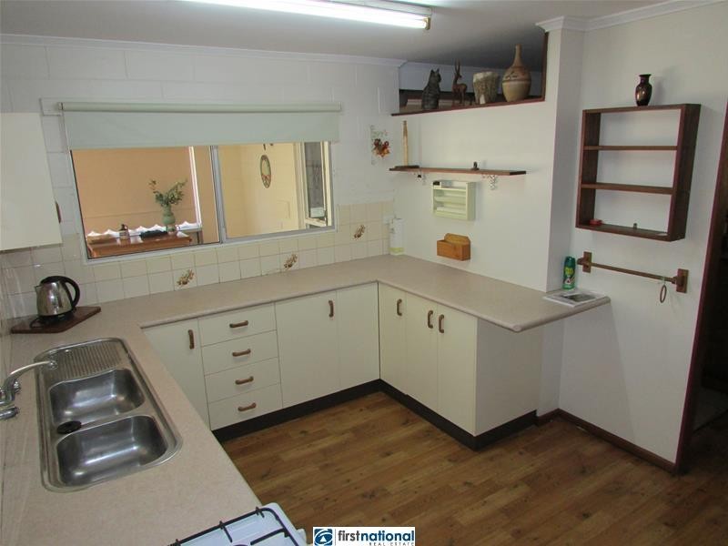 5 Armstrong Street, Atherton QLD 4883