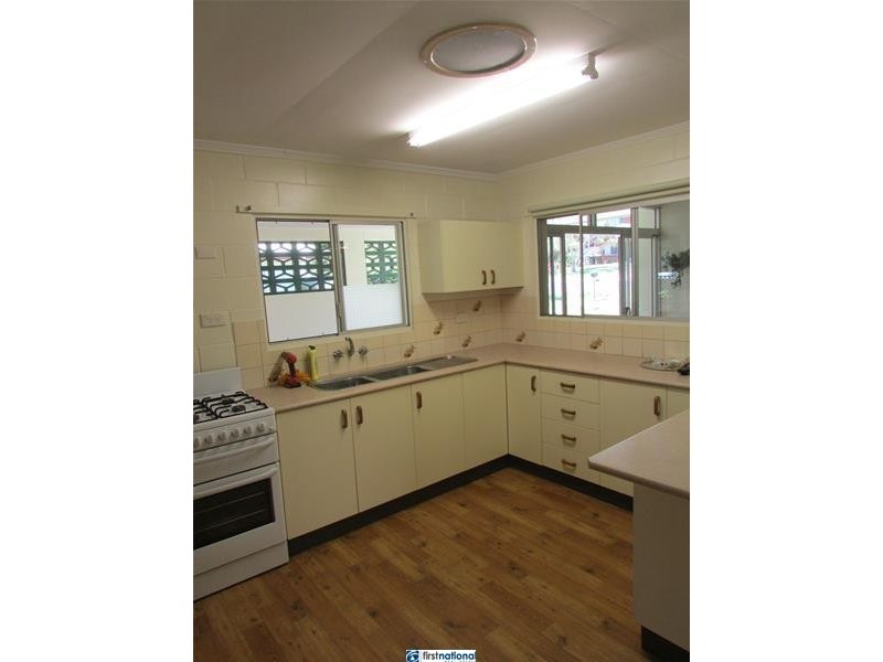 5 Armstrong Street, Atherton QLD 4883