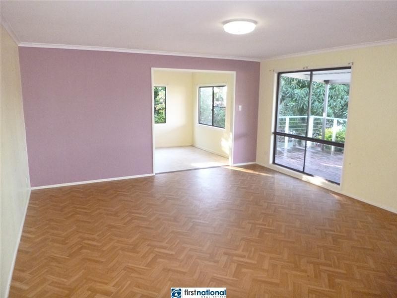 10 Currawong Avenue, Yungaburra QLD 4884