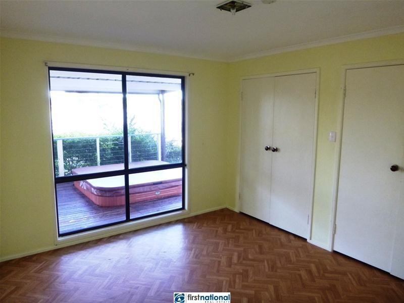 10 Currawong Avenue, Yungaburra QLD 4884