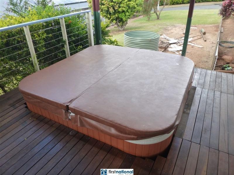 10 Currawong Avenue, Yungaburra QLD 4884