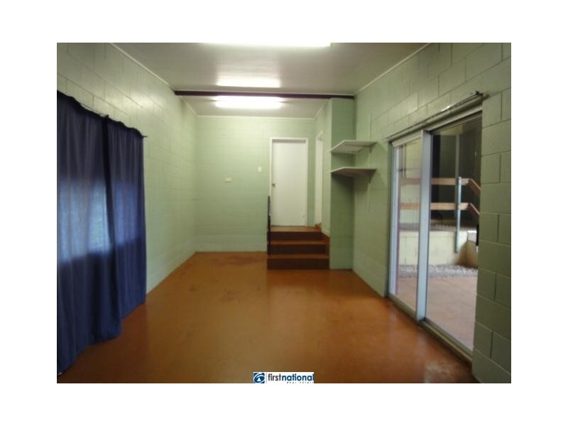 33 Main Street, Tolga QLD 4882