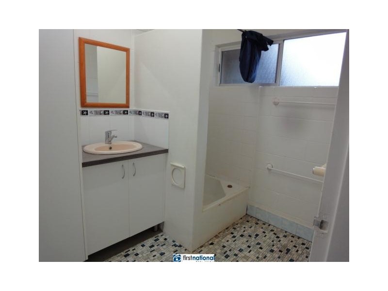 33 Main Street, Tolga QLD 4882