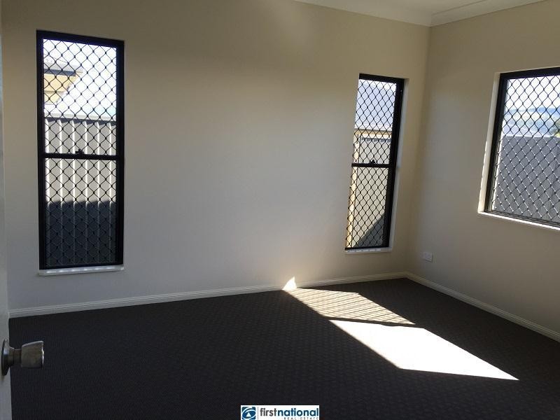 2/21 Carnation Street, Atherton QLD 4883