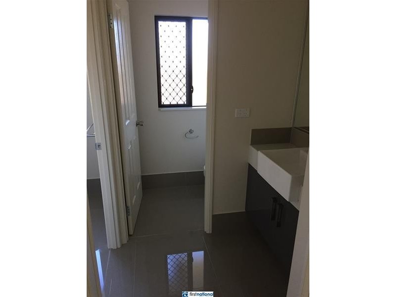 2/21 Carnation Street, Atherton QLD 4883