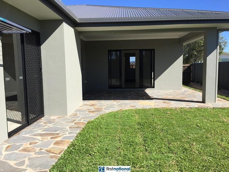 2/21 Carnation Street, Atherton QLD 4883