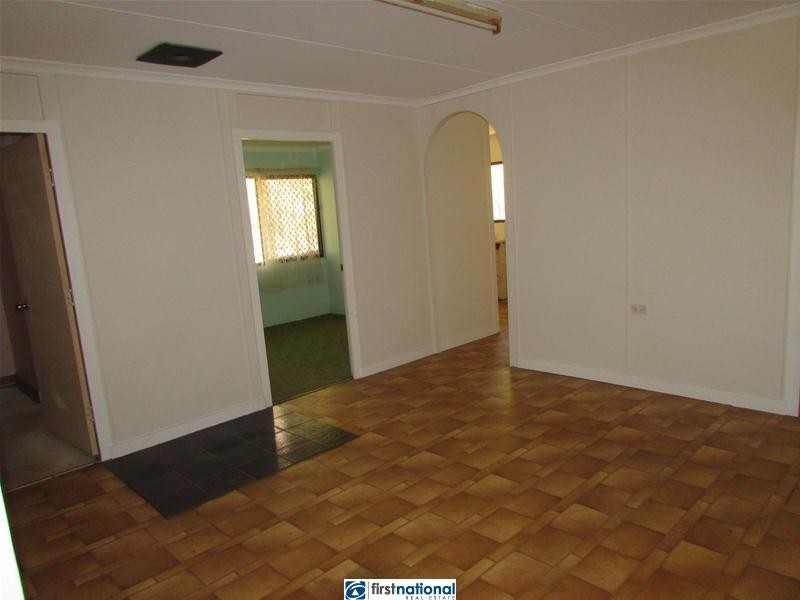 9 Herbert Street, Herberton QLD 4887