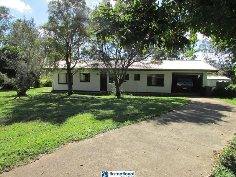 24 Oak Street, Yungaburra QLD 4884